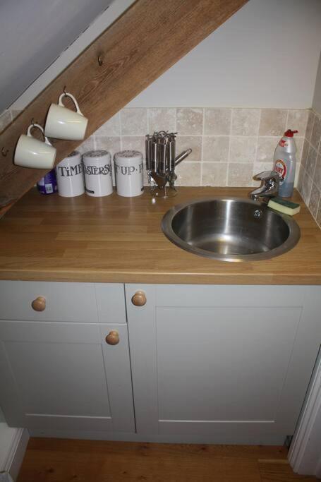 Scotland Lodge Farm, Stonehenge - The Stalls Groundfloor No Dogs & The Loft Dog Friendly Salisbury Exterior photo