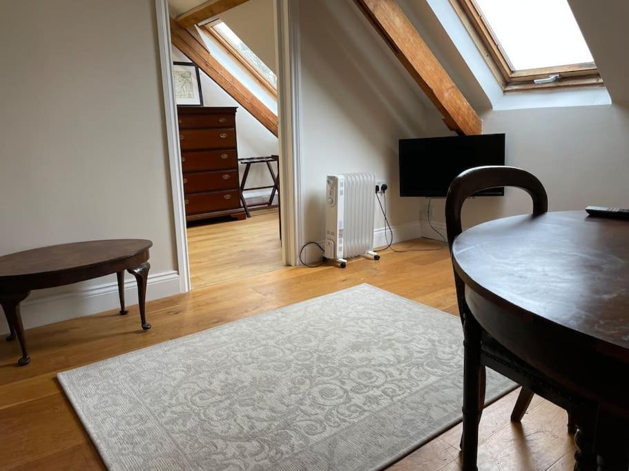 Scotland Lodge Farm, Stonehenge - The Stalls Groundfloor No Dogs & The Loft Dog Friendly Salisbury Exterior photo