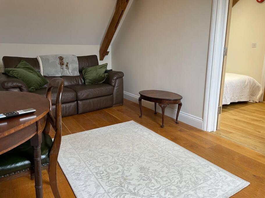Scotland Lodge Farm, Stonehenge - The Stalls Groundfloor No Dogs & The Loft Dog Friendly Salisbury Exterior photo